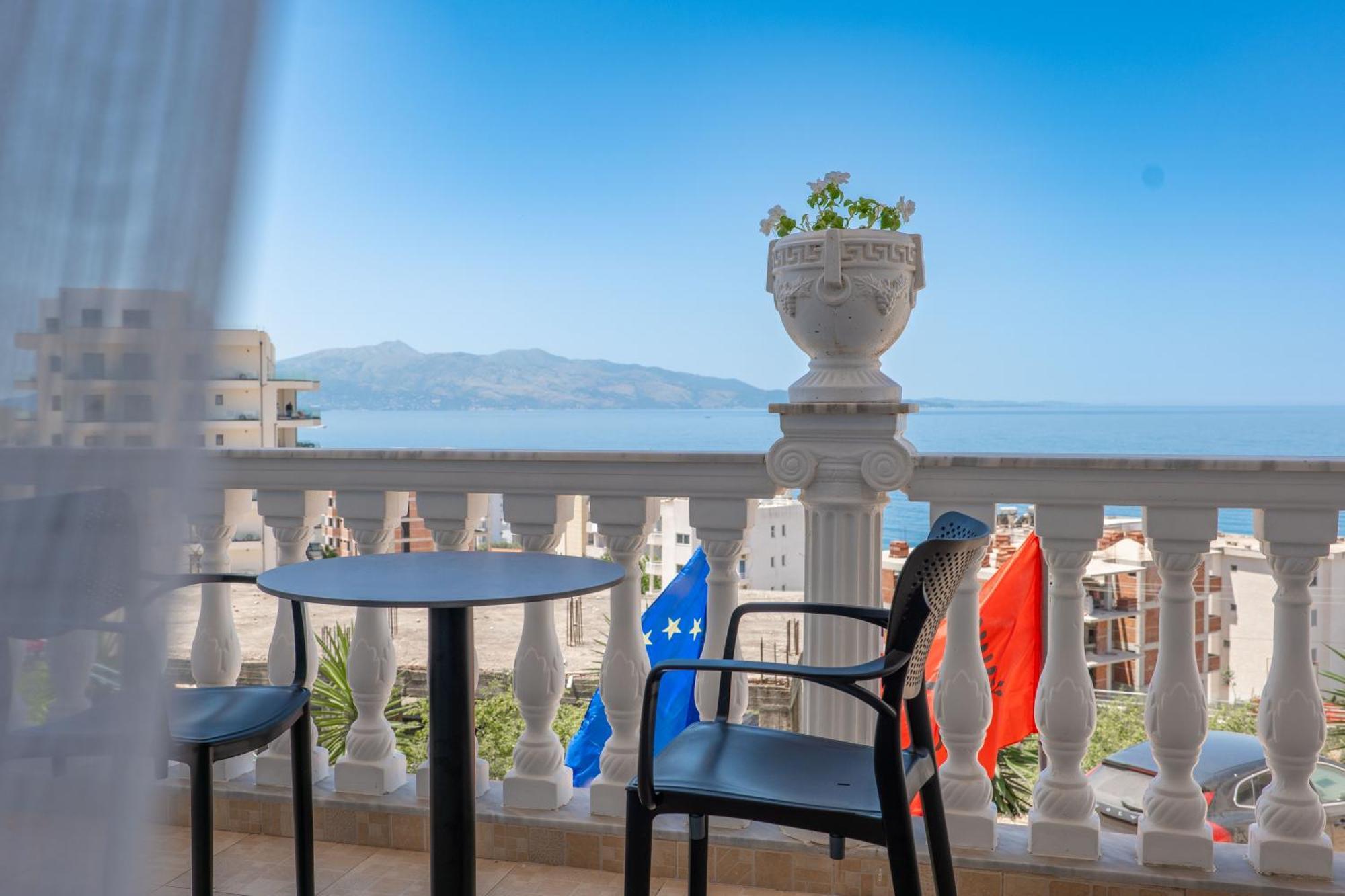 Keos Hotel Sarandë Exterior foto
